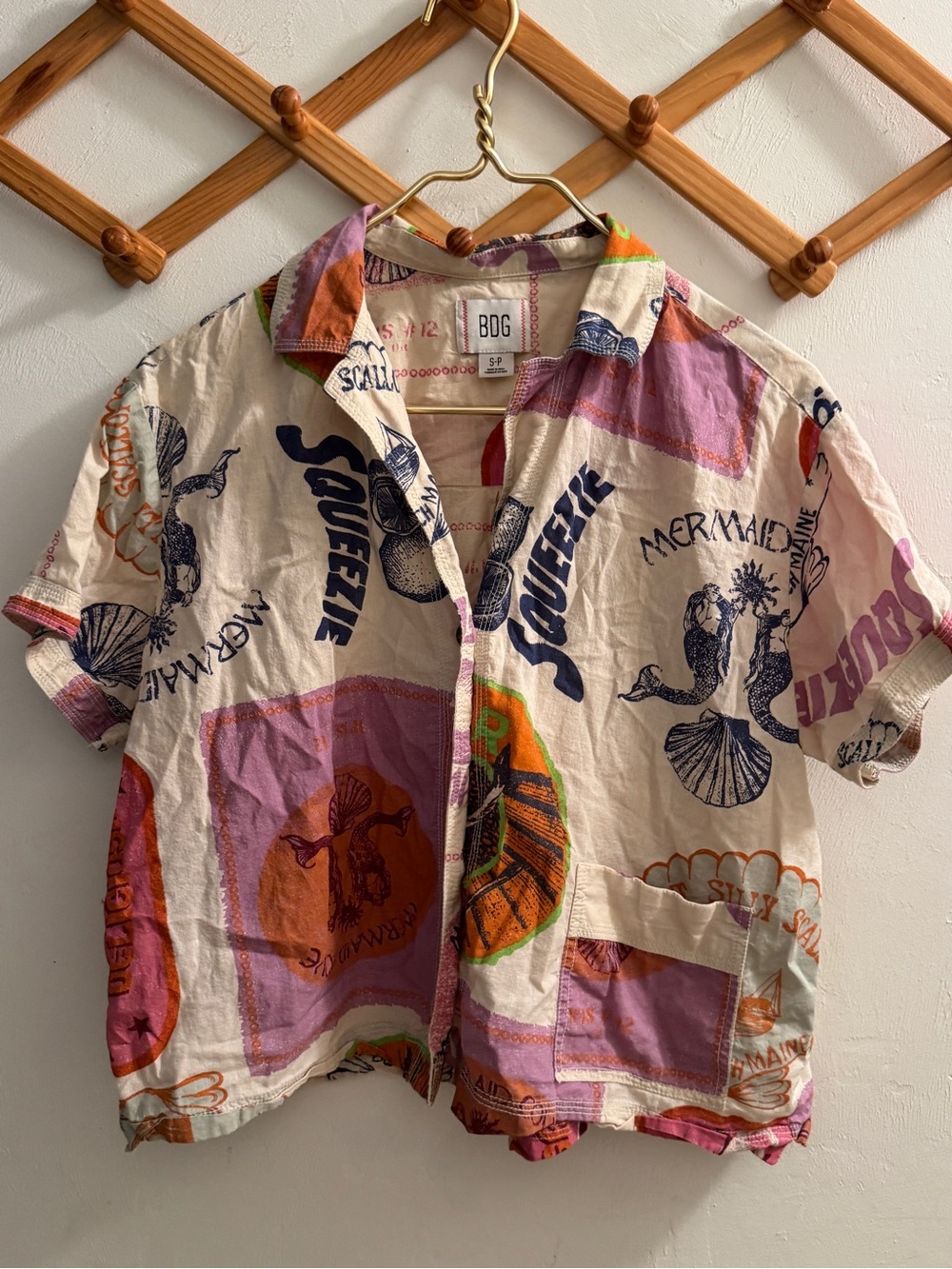 BDG Urban Outfitters Del Rey Souvenir Button-Down Shirt-Size S Destination Vacay